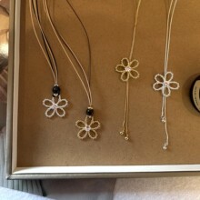 �yɫ�ʯ������{���������p��С��ë��朕r�Ђ����䵭�L�ƷŮ