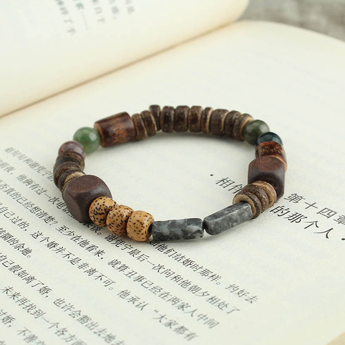 Retro Chinese-style natural stone bead bracelet, niche bohemian artisanal charm bracelet, ethnic-inspired accessory, traditional Chinese-style jewelry