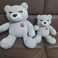 高品質ぬいぐるみ、面白い正義のクマ、かわいいガールフレンド、寝枕、バレンタインデーギフト、人気の外国貿易製品