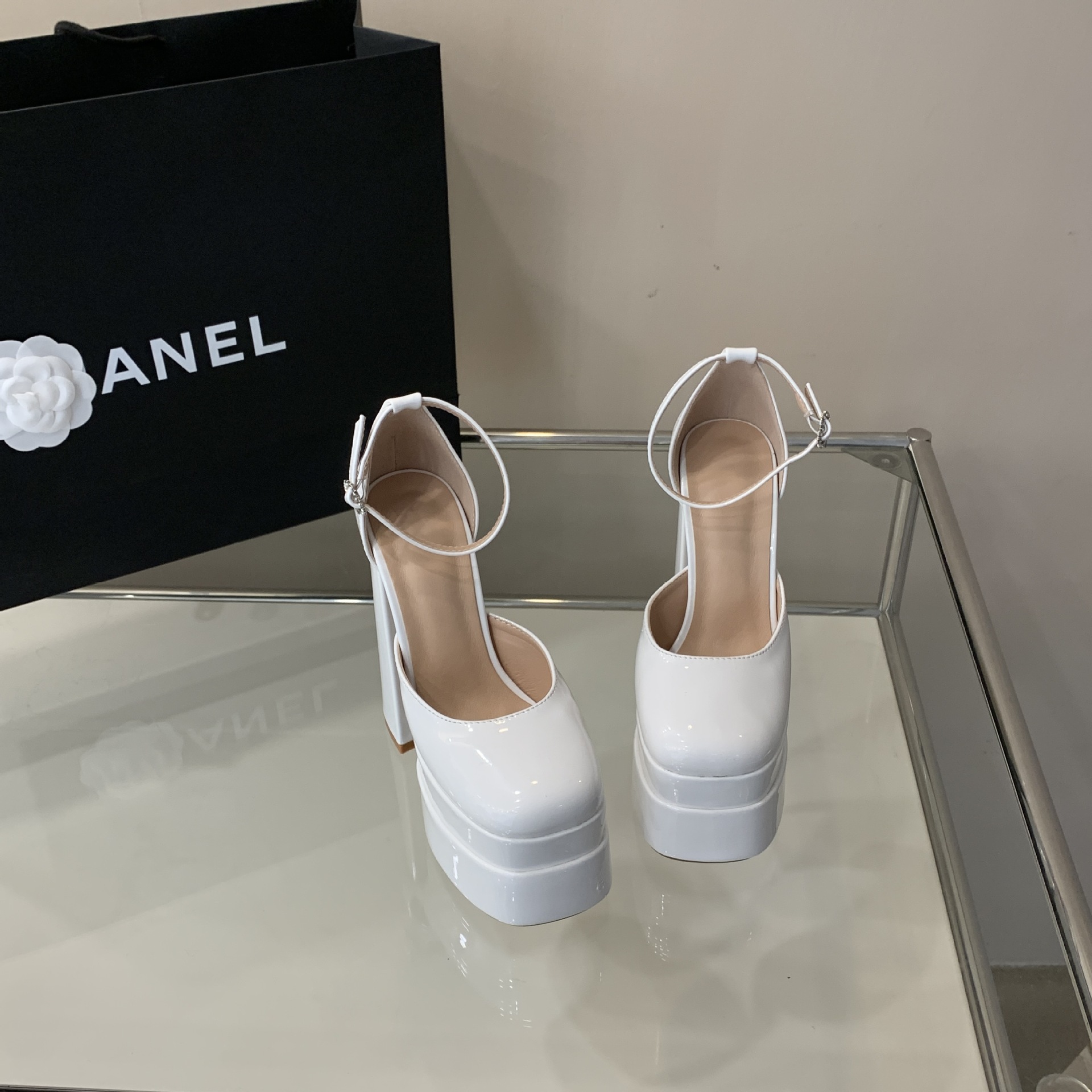 Sandal cao gót nữ mũi vuông quai ngang khóa kim cương gót 14 cm — Màu đen chi tiết 5