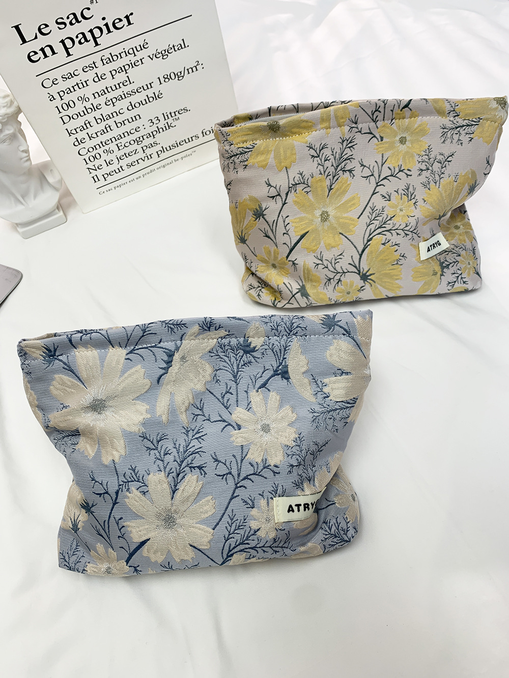 Bolsa de maquillaje una gran cantidad de flores Jacquard tejido Jacquard bolsa de almacenamiento de productos de cuidado de la piel de viaje bolsa de maquillaje portátil