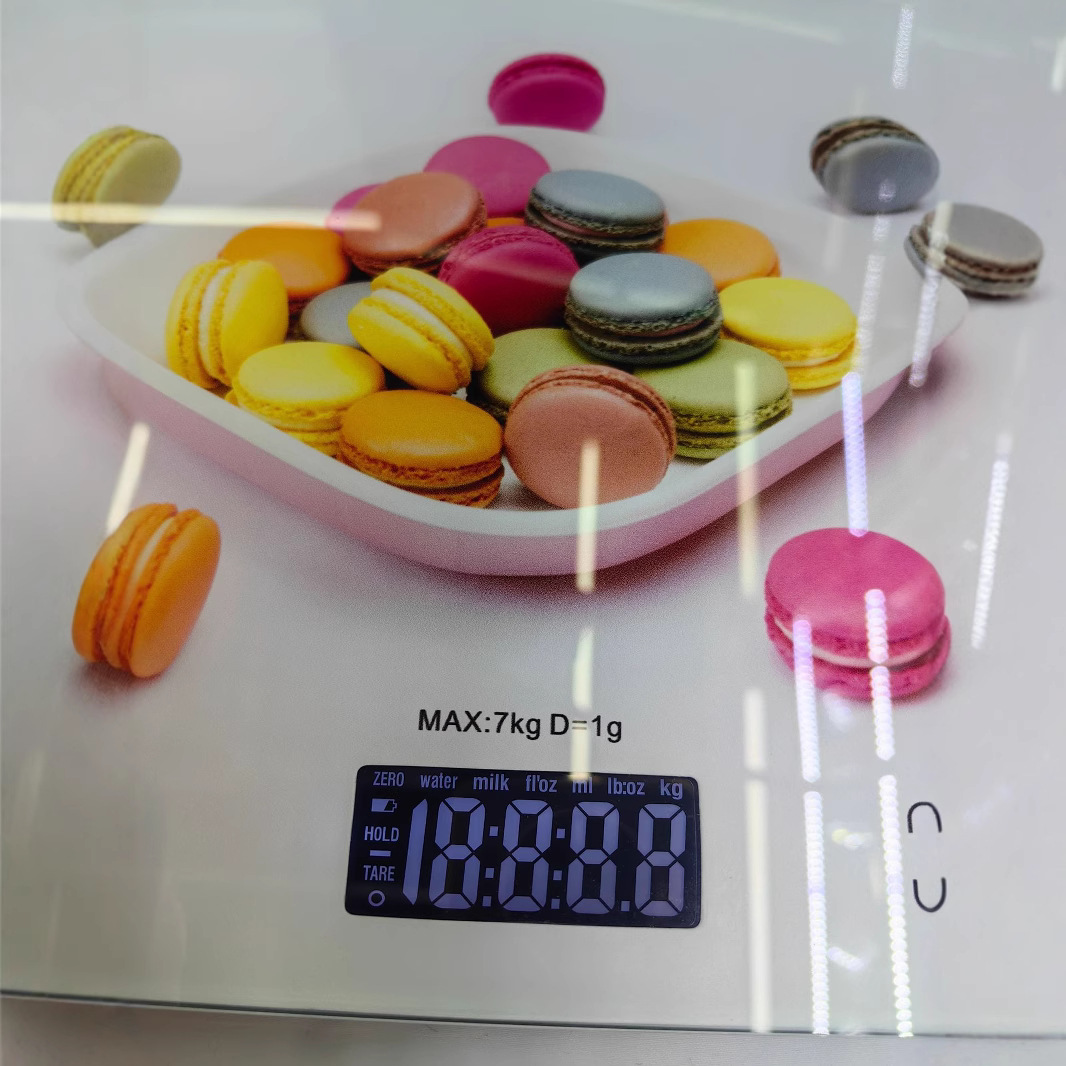 2025 exportación de báscula de placa cuadrada transfronteriza Amazonas escala de horneado 7kg escala electrónica de vidrio escala de cocina