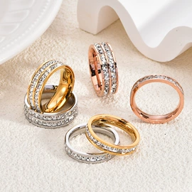 项链;戒指;手链