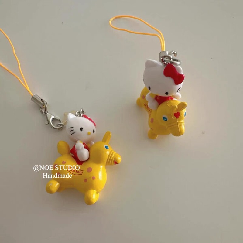 Bulk hello kitty Regional Limited Pendant Stereo Cute Doll Couple Bag Pendant Mobile Phone Chain