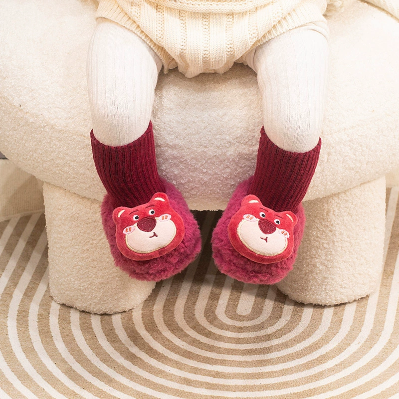 Осень/Зима 2023 Новый чехол для обуви Обувь с медведем Утолщенная детская обувь для малышей на флисовой подкладке Мультяшная хлопковая обувь Носки
