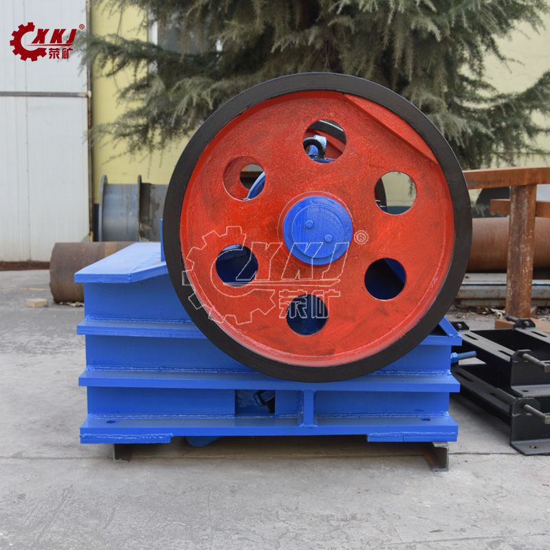 破碎配套设备鄂式破碎机 PEX细碎颚式破碎机