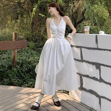 法式白色挂脖吊带连衣裙女夏季泰国仙气森系露背海边度假蓬蓬长裙