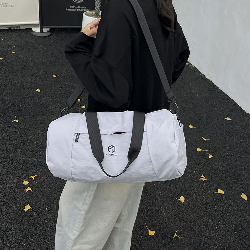 Fashion Trend Fitness Bag 2025 Niche Design Dry and Wet Separation Yoga Swimming Bag Large Capacity Travel Bag Wholesale