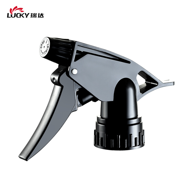 Fábrica al por mayor 28 calibre color limpiador de coches boquilla de plástico botella de bebidas de cola de mano universal Tipo de botón A pistola