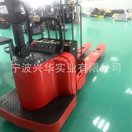 冲压加工;冲压模;模具制造