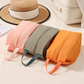 收纳盒;衣钩/挂钩;纸巾盒