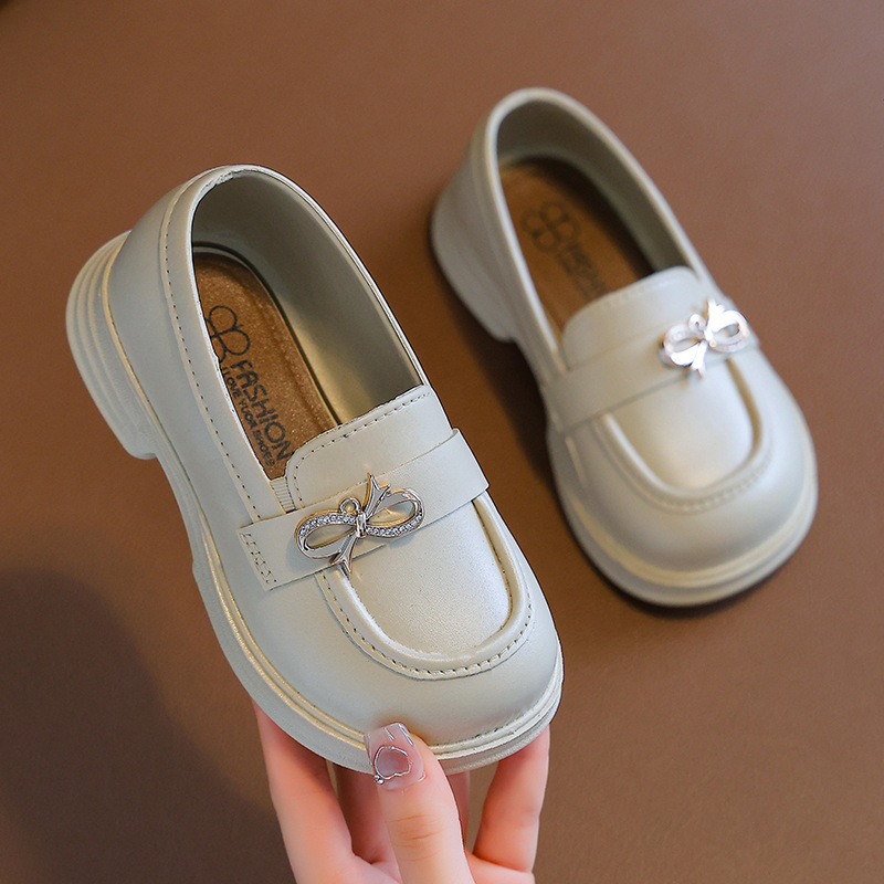 Girls' leather shoes, children's soft-soled casual shoes, school performance dress shoes, children's spring British-style single shoes for girls Girls' leather shoes, children's soft-soled casual shoes, school performance dress shoes, children's spring British-style single shoes for girls