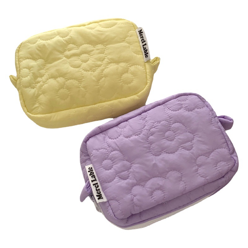 Bolsa de cosméticos de color caramelo Linda bolsa de almacenamiento en el hogar estudiante portátil mini algodón acolchado Flor de mano pequeña bolsa cuadrada