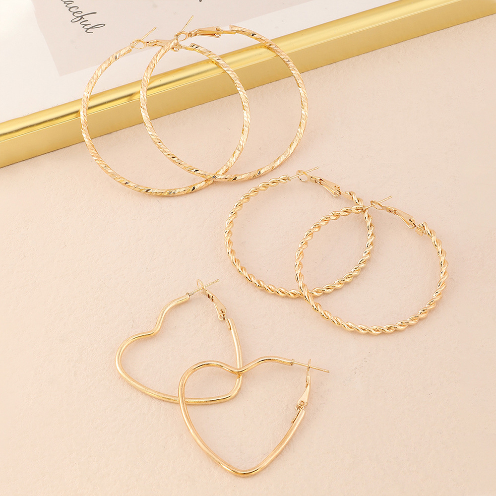 Thread Exaggerated Metal Female Personality Temperament Golden Earrings display picture 3