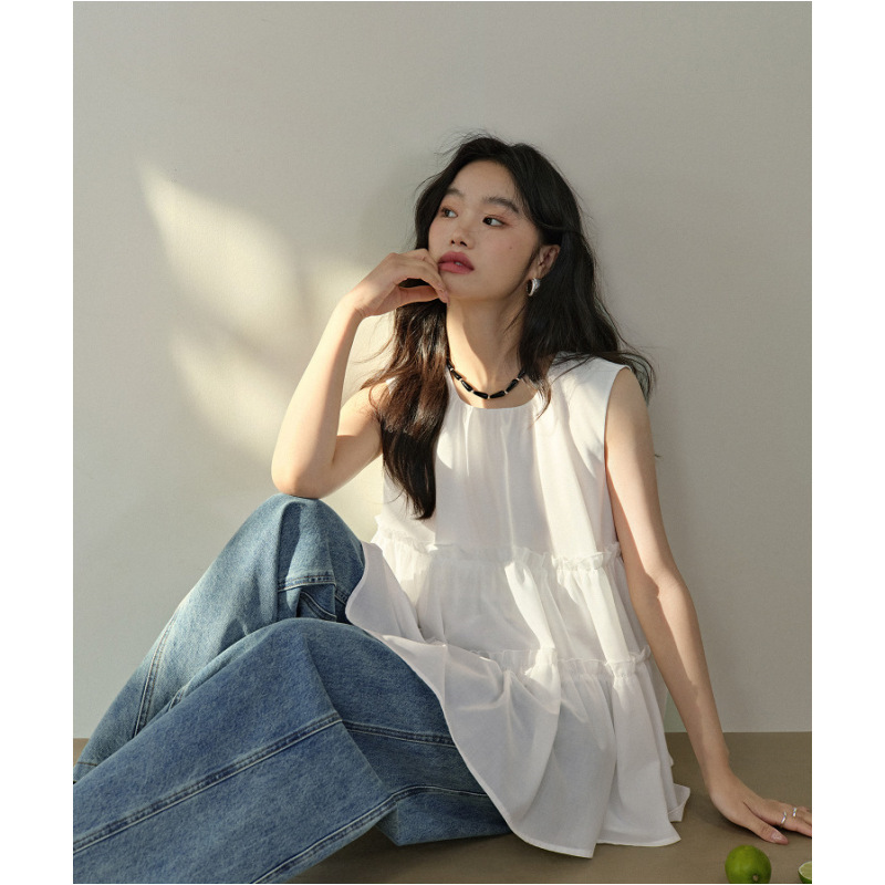 French-style white ruffled sleeveless top for women, elegant spring outfit, new sleeveless doll top for autumn French-style white ruffled sleeveless top for women, elegant spring outfit, new sleeveless doll top for autumn
