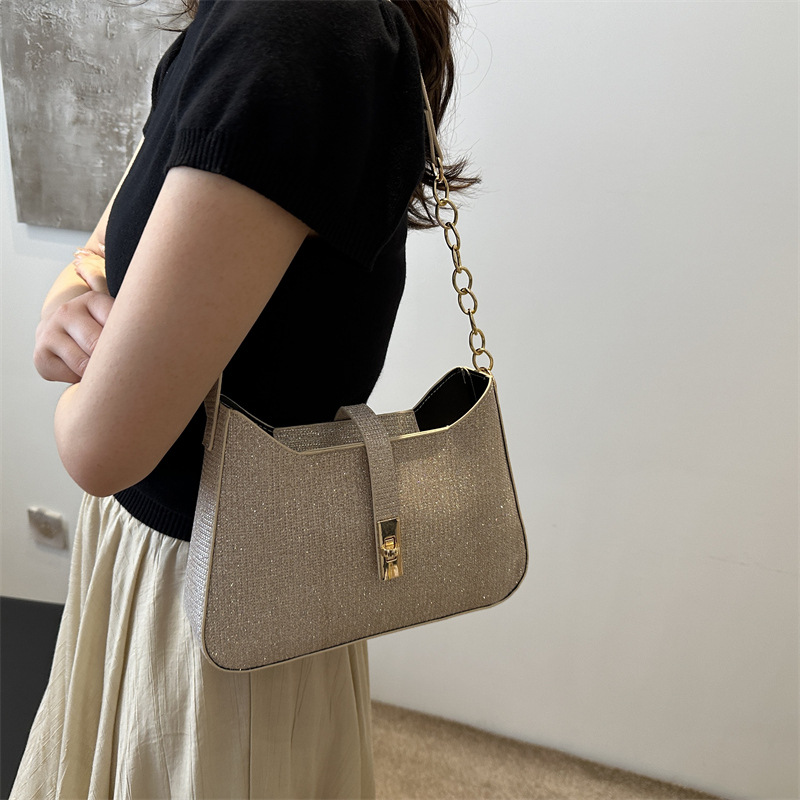 Baja pequeña 2024 nuevo verano alto brazaletes esquinilla de textura de moda bolsa de hombro bolsa de braza