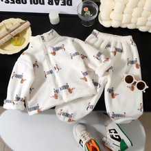 儿童冬季家居服新款中小童法兰绒卡通萌趣家居服加绒加厚睡衣套装