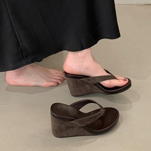 Small Height-Increasing Leopard Print Flip-Flops for Women's Summer Outer Wear Thick-Soled Wedge Heels High Heels Thick-Heeled Roman Sandals