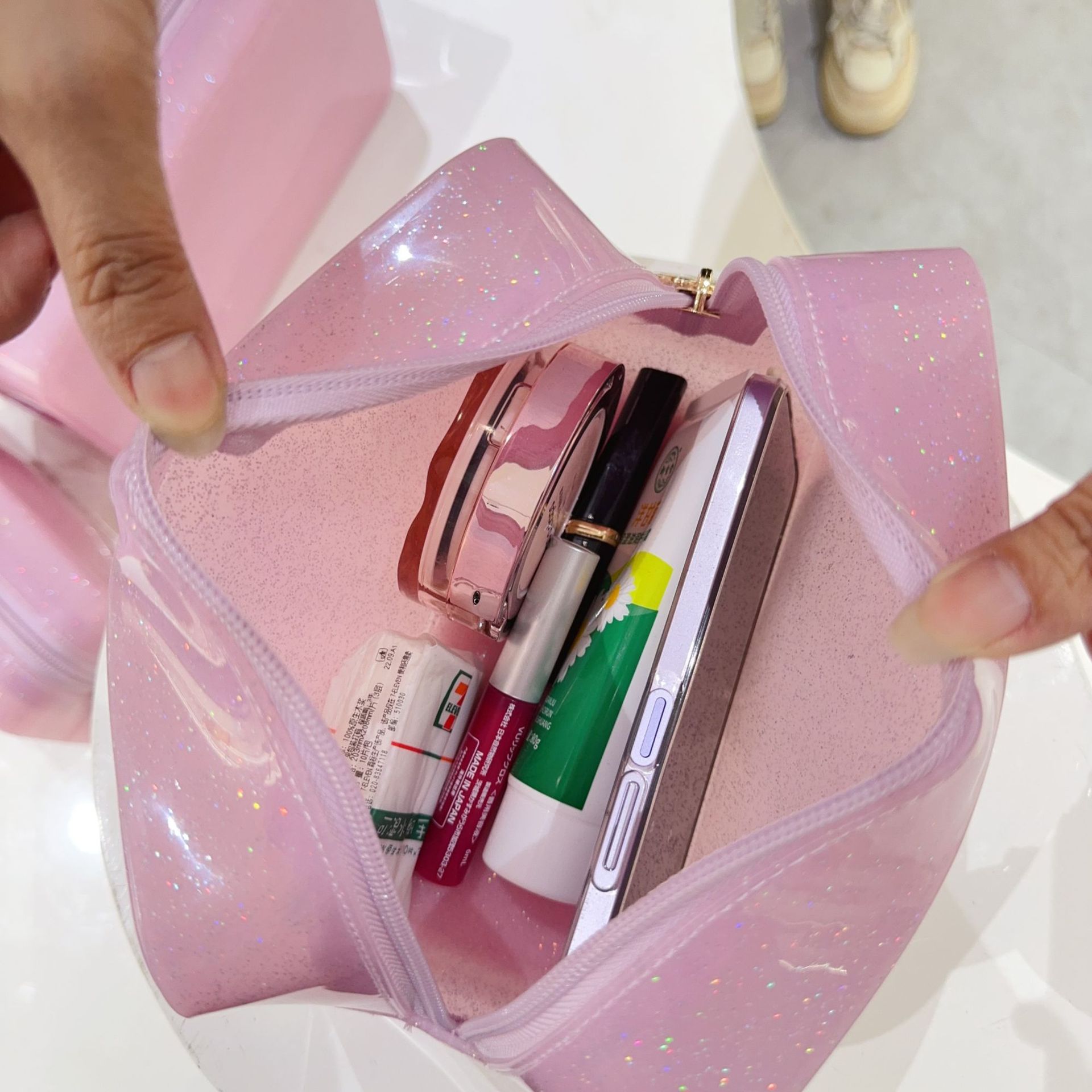 PVC Solid Color Sewing Thread Square Clutches display picture 8