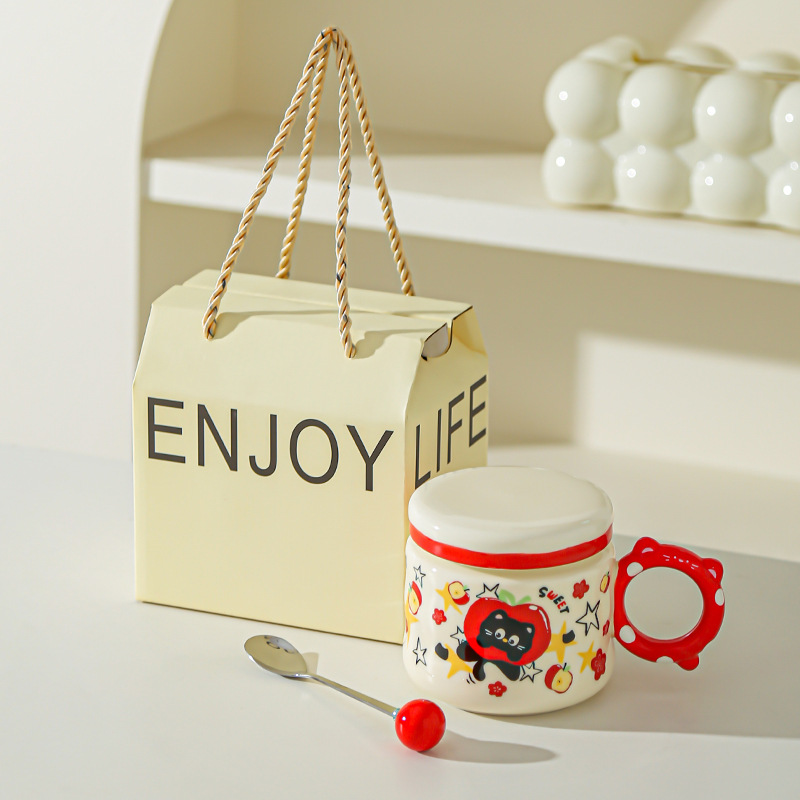 Regalo de cumpleaños Taza de dibujos animados para novias Taza de cerámica con tapa Regalo de mano Taza de agua para gatos lindos