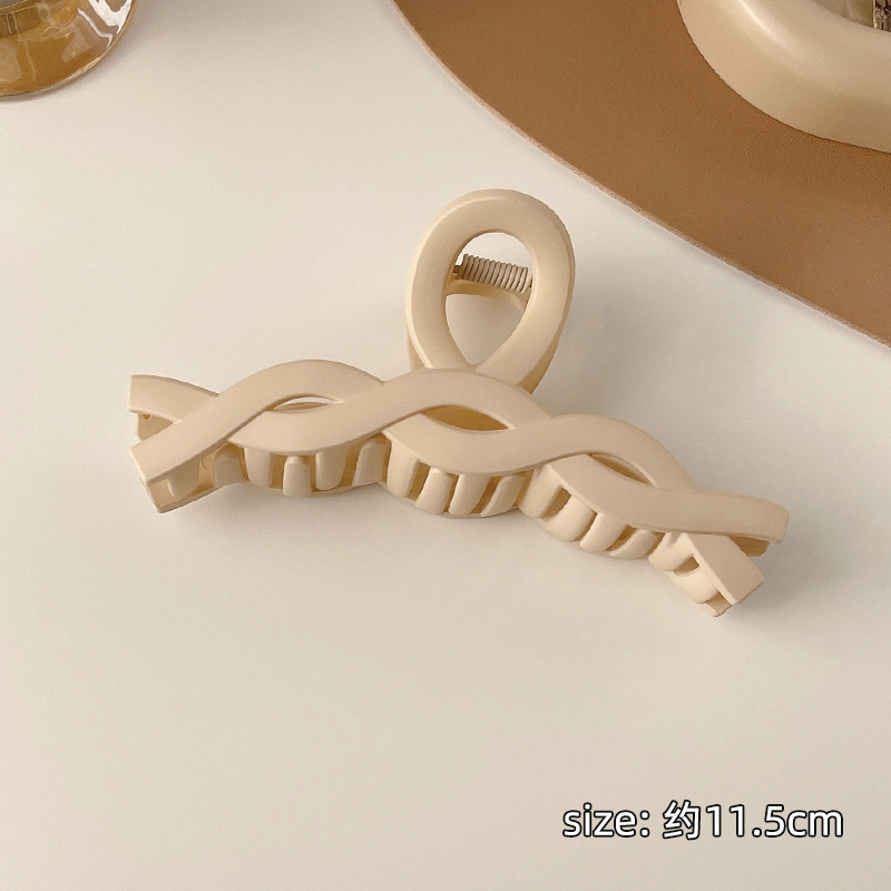 Nuevo elegante horquilla trasera cabeza baño clip tocado clip de tiburón Estilo coreano primavera/verano leche marrón serie captura clip neto rojo