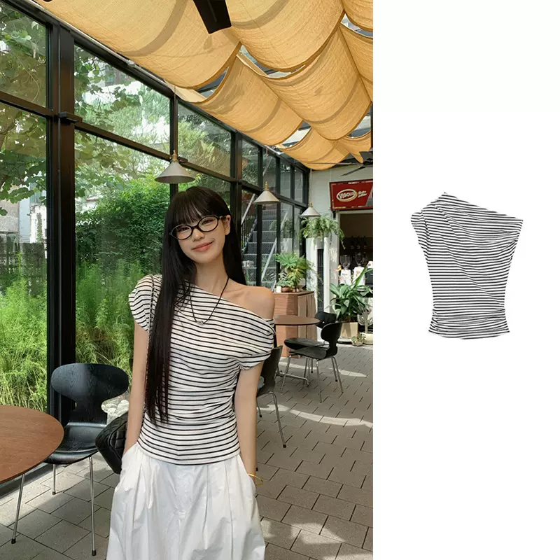 条纹一字肩短袖T恤女2025夏季新款韩系风修身小心机露肩外贸上衣