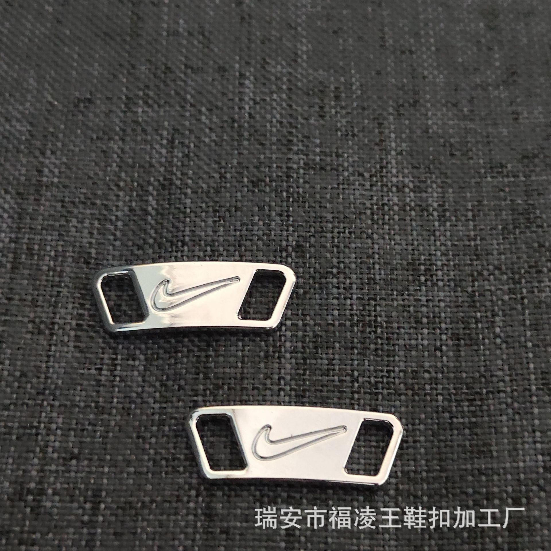 自作金属aj靴バックルランニング靴板靴鉄牌潮靴周辺個性ロゴ靴標