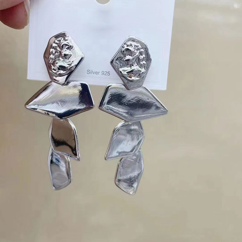 1 Pair Irregular Simple Style Alloy Irregular Ear Studs display picture 1