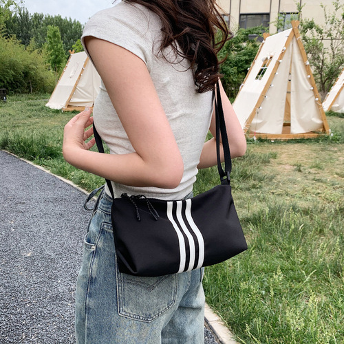 Summer fashion trendy sports style small square bag for women new  summer sweet cool hot girl style textured crossbody bag