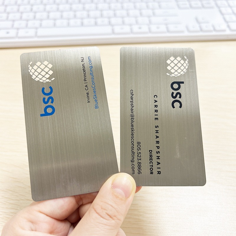 不锈钢电镀银卡拉丝个人名片镂空LOGO设计丝印二维码信息腐蚀凹下