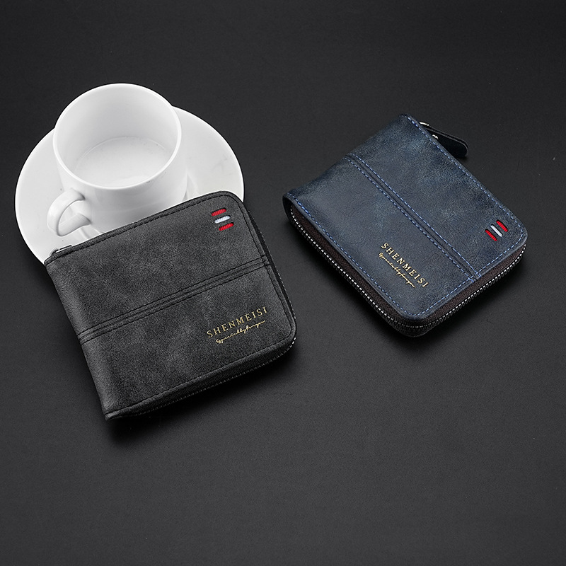 Cartera corta para hombre con tres pliegues y cremallera