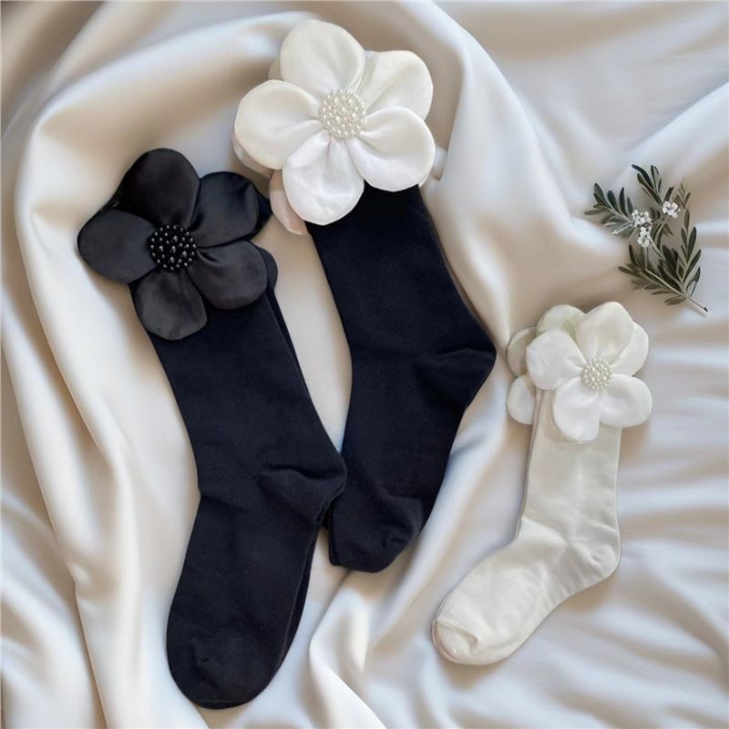 2025 Oversized Rivet Pearl Flower Black and White Trendy Slim Mid-Calf Short Boots with Stacked Socks Fashion Calf