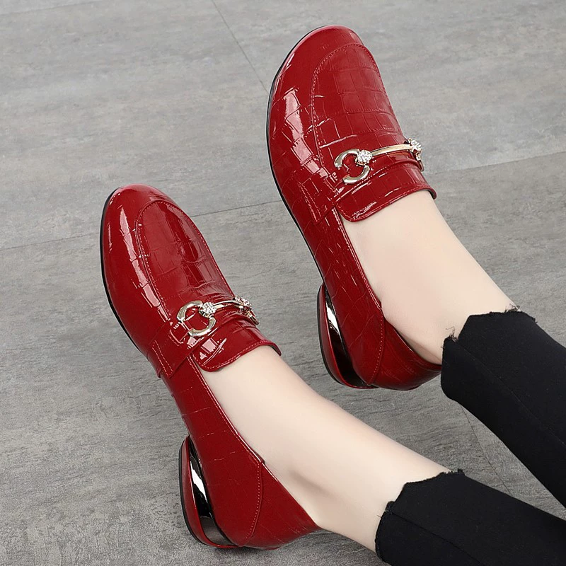 Британские туфли с квадратным каблуком в британском стиле