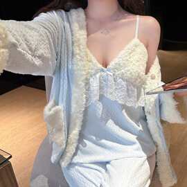 加绒加厚秋冬季新款双口袋双面海岛绒三件套睡衣女性感吊带家居服
