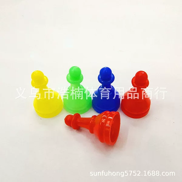 Spot 2cm chess checkers plastic material game accessories flight chess puzzle early education toy accessories can be Wholesale