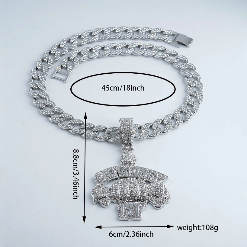 Europa y América hip-hop Get money Hand-Hand Riqueza Colgante de diamantes Tendencia de moda Accesorios para hombres Accesorios en stock image 3