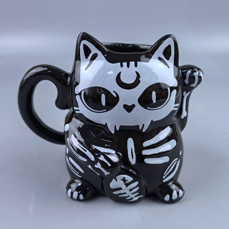 Taza de cerámica con diseño de calavera, estilo moderno, con un diseño único de calavera fantasma, taza para agua con expresión adorable, vajilla novedosa para Halloween.