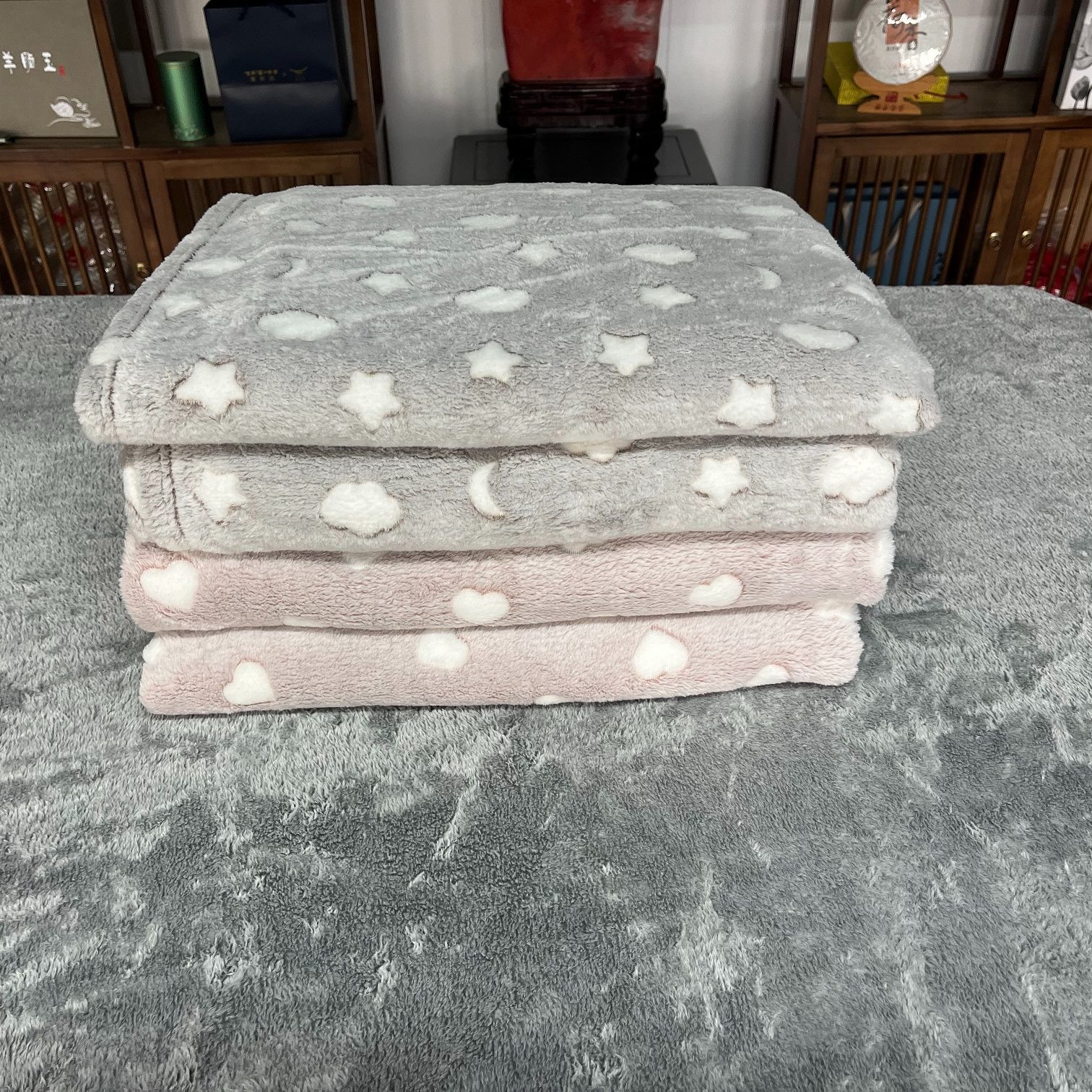 毛毯被冬加厚毯双面绒单新人学生宿舍沙发毯机法兰绒印花碎花外贸