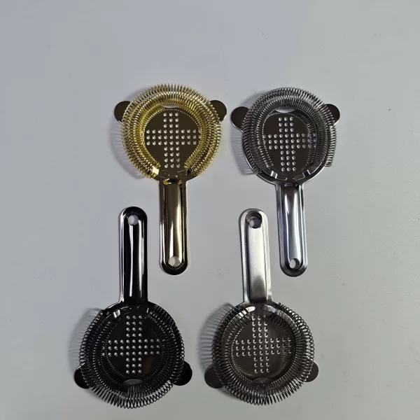 Cross-border stainless steel filter, cross-shaped ice separator, cocktail ice-blocking filter, bar mixing tools in stock