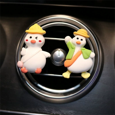 Creative cute cartoon refueling duck car air outlet air conditioning aromatherapy clip car perfume fragrance car interior supplies (Other Automotive Interior Supplies) - floral-notes-refueling-duck-tuyere-package-combination-1