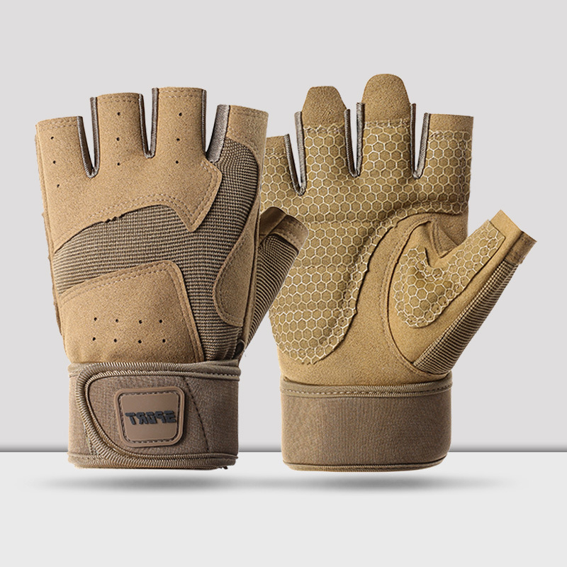 Muñeca deportiva amarilla