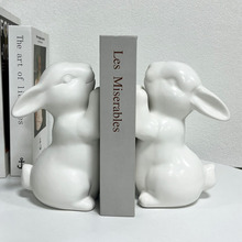简约可爱创意装饰品萌萌的陶瓷兔子书挡书立可用于装饰客厅房间