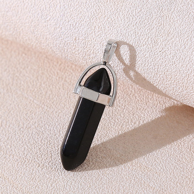 Venta caliente transfronteriza piedra natural amatista cristal rosa colgante de columna hexagonal collar de bala de doble punta colgante único al por mayor