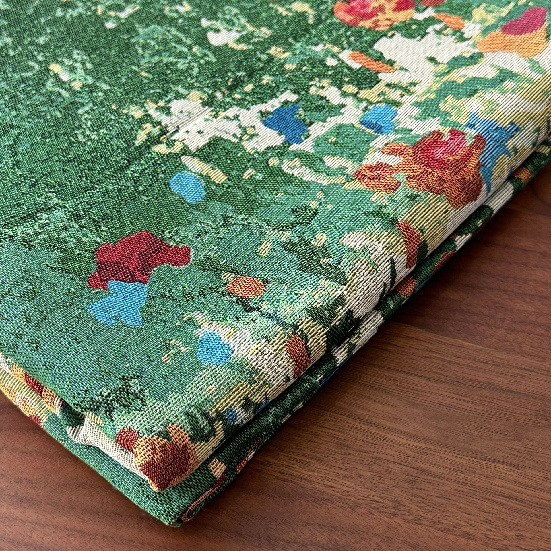 Nuevo estilo retro tela jacquard de alta precisión DIY mesa de mesa bandeja envuelta pecho zapatos superiores bolsa falda ropa de mujer