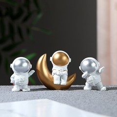 宇宙飛行士のかわいい手作り置物、デスクトップ/スマホスタンド、車載用おしゃれな樹脂製小物、工芸品