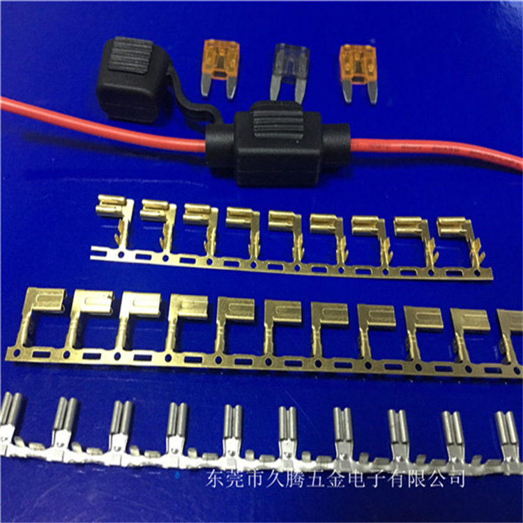 110旗型母端横带小号保险丝端子FH1100802A