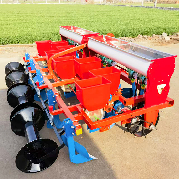 河北石家庄2垄4行花生播种机拖拉机带种肥同施起垄花生播种机点播