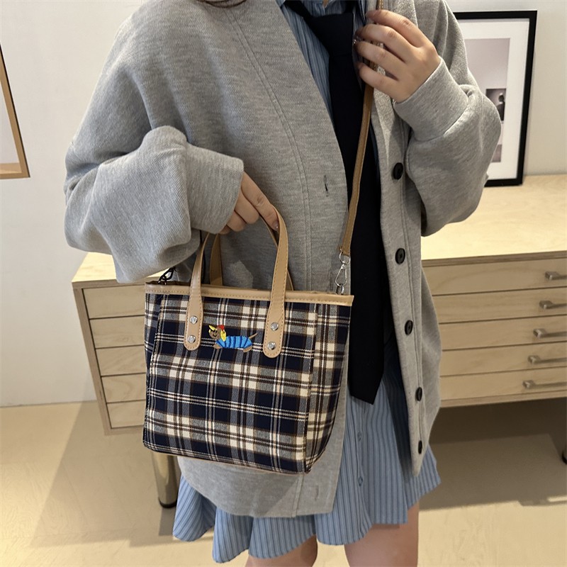 one-shoulder bag