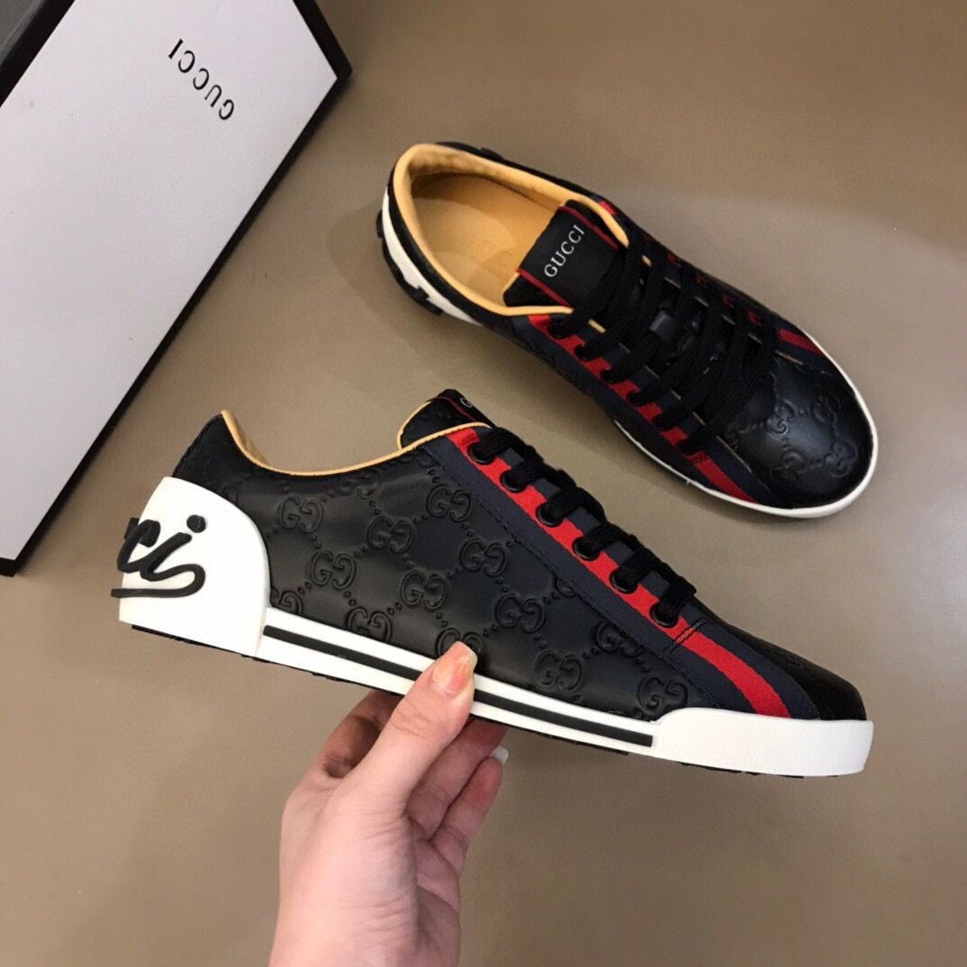 European 2024 men's casual shoes, new breathable and trendy skate shoes, fashionable sports sneakers, embossed design, no lining