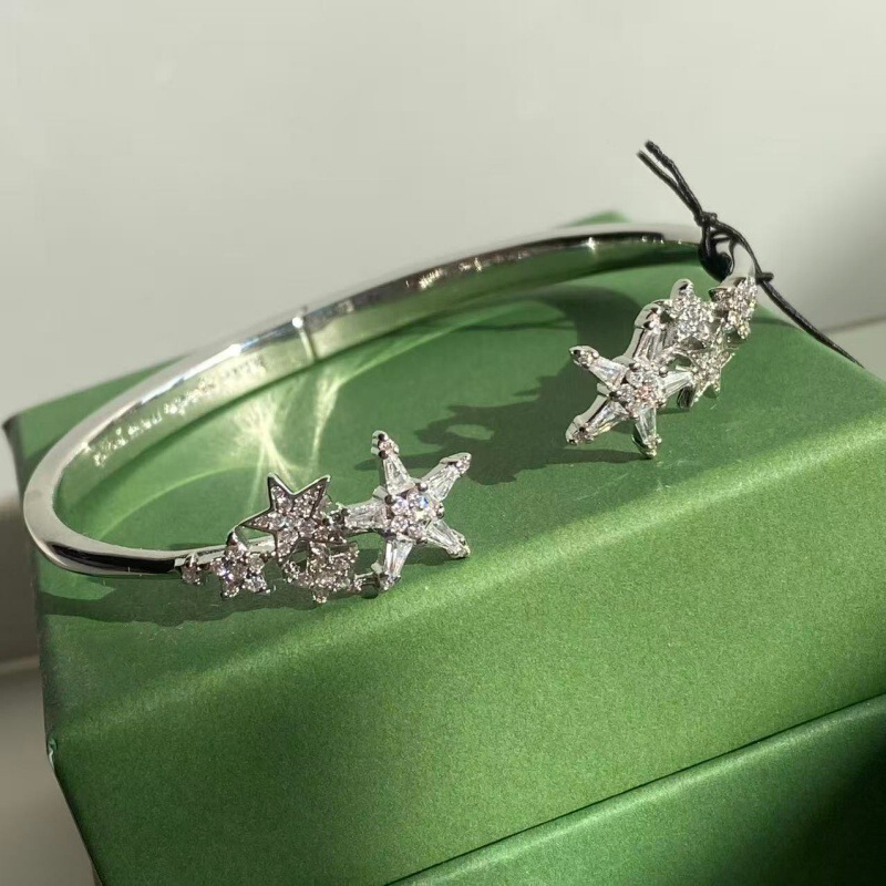 Niche Fashion Style Platinum Full Diamond-Encrusted Five-Pointed Star White Zircon Bracelet for Women, Adjustable Open Bangle Niche Fashion Style Platinum Full Diamond-Encrusted Five-Pointed Star White Zircon Bracelet for Women, Adjustable Open Bangle